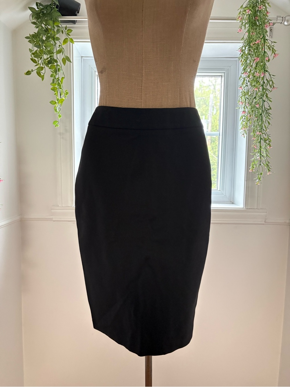 Classic Black Pencil Skirt - Sleek Professional Silhouette